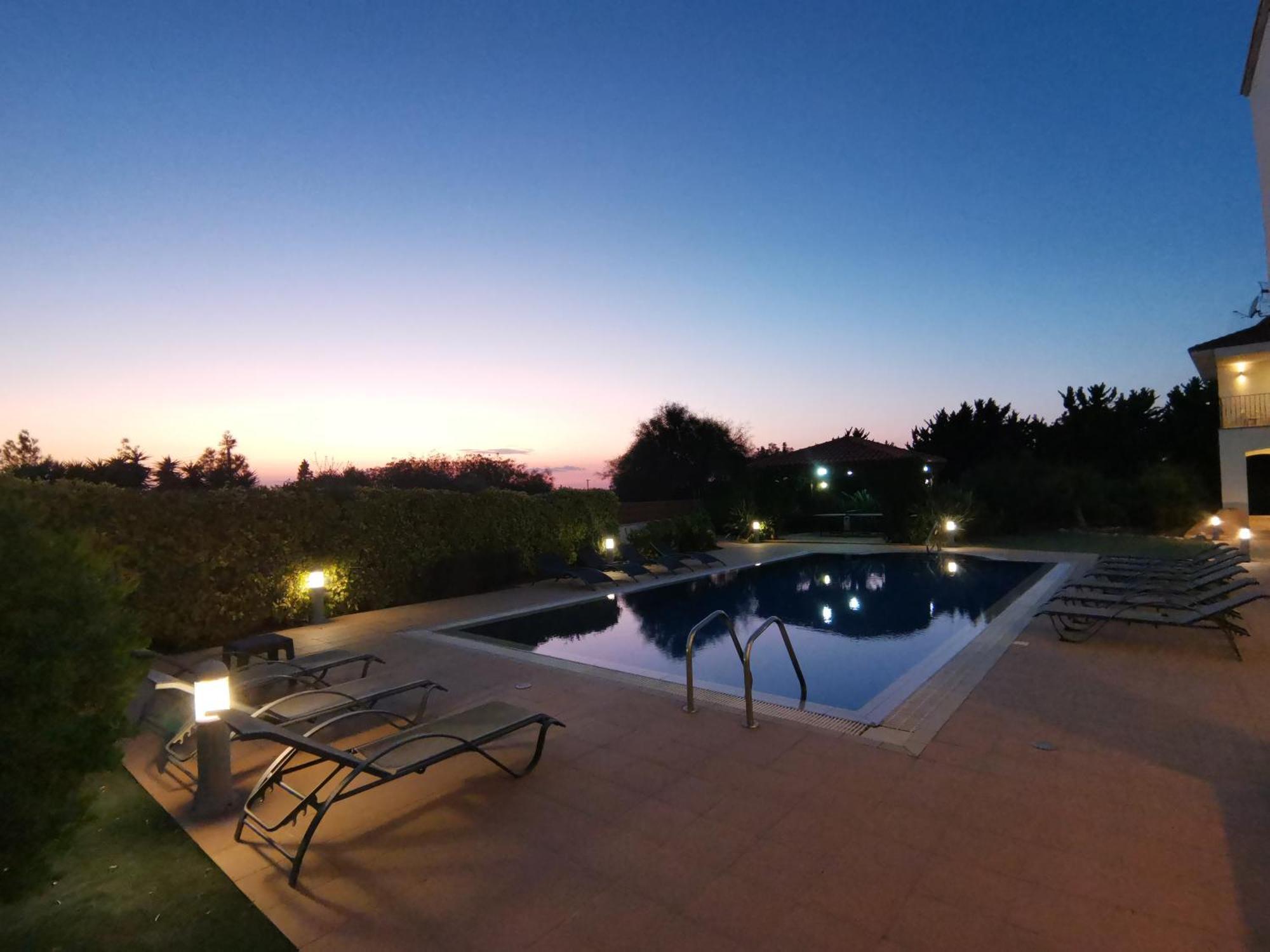 Orchard Blossom Private Villa With Pool Phrenaros Eksteriør billede