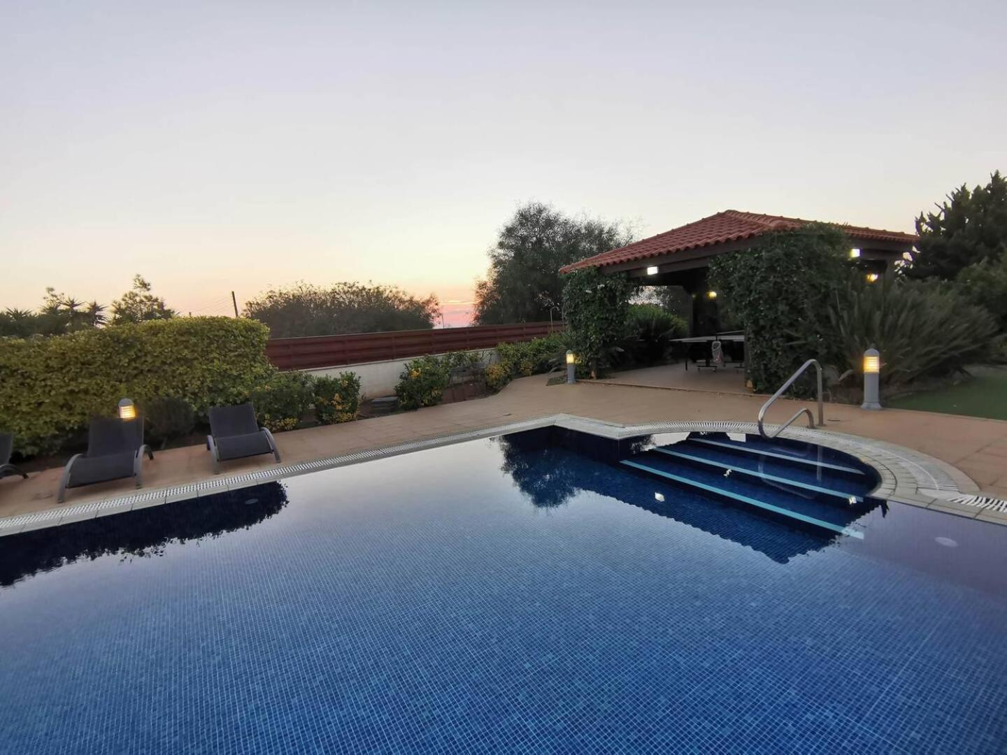 Orchard Blossom Private Villa With Pool Phrenaros Eksteriør billede