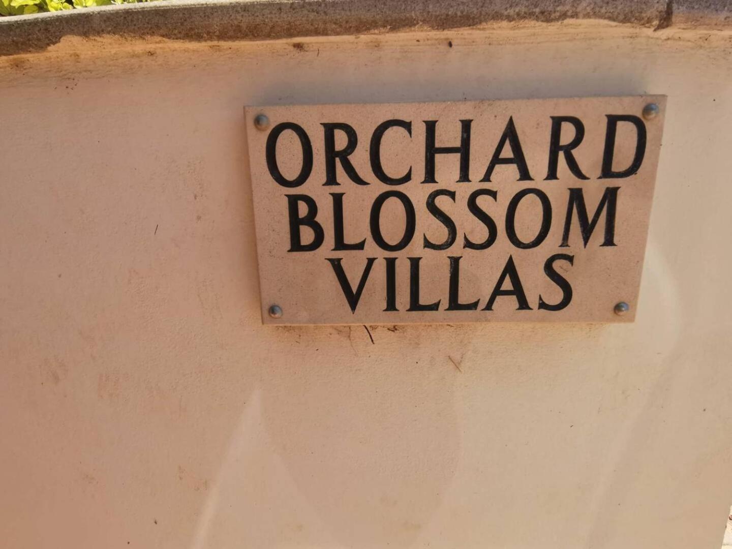 Orchard Blossom Private Villa With Pool Phrenaros Eksteriør billede